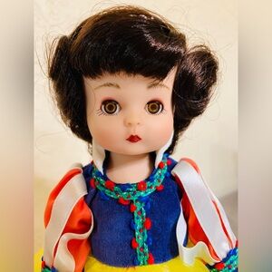 1992 Snow White Effanbee Doll Company Story Book Series MV105 Retired Rare NIB